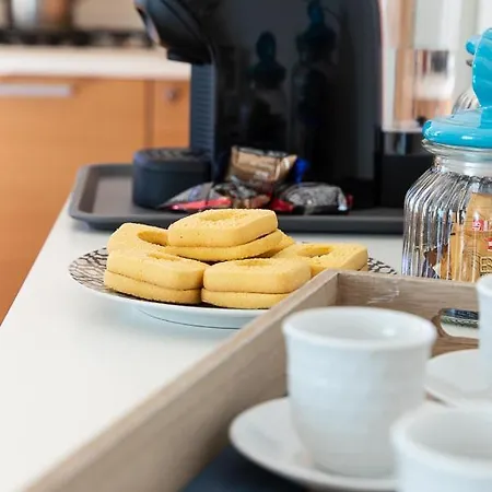 Zara D'amare A 10 Metri Dalla By Yohome Apartment *