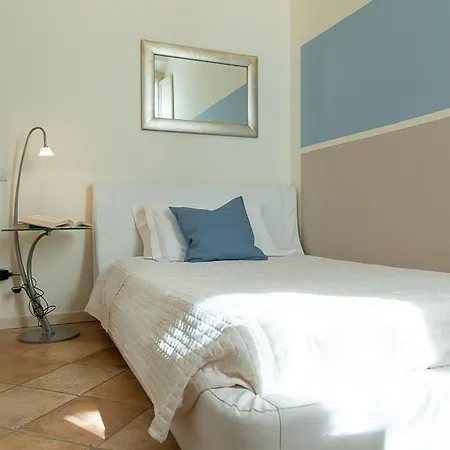 Zara D'amare A 10 Metri Dalla By Yohome * Pesaro