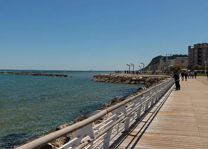 Zara D'amare A 10 Metri Dalla By Yohome