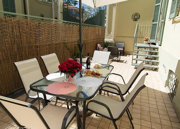 Zara D'amare A 10 Metri Dalla By Yohome Apartamento *