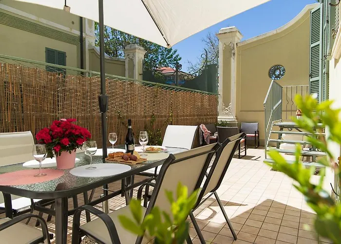 Zara D'amare A 10 Metri Dalla By Yohome Pésaro