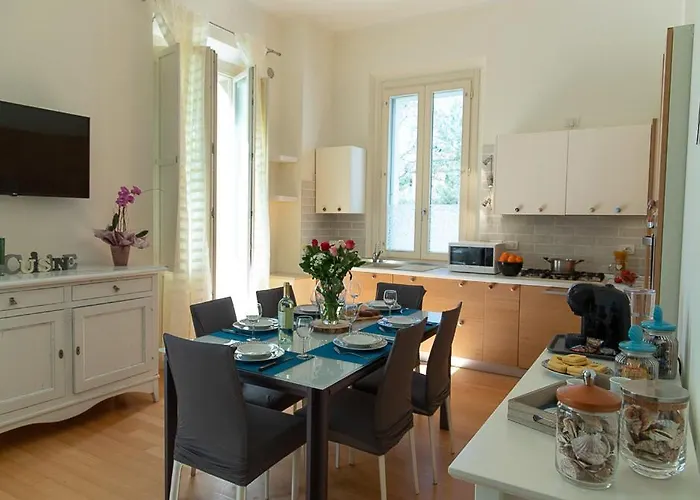 Zara D'amare A 10 Metri Dalla By Yohome Apartamento *